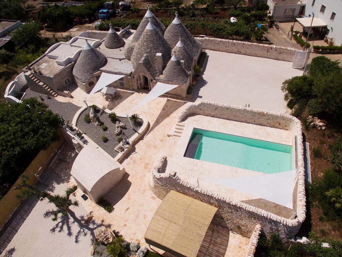 Trulli Tesoro Bed & Breakfast Cisternino Exterior photo